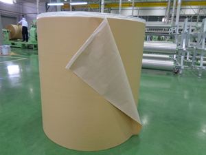 ม้วนกระดาษคราฟท์เกรดอาหาร เคลือบ PE เพื่อการบรรจุภัณฑ์ที่ปลอดภัยและเชื่อถือได้ ผลิตด้วยมือ ป้องกันความชื้น เป็นมิตรกับสิ่งแวดล้อม สำหรับอุตสาหกรรมเคมี - Product Image 5