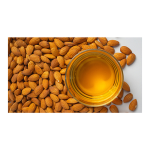 Aceite portador al por mayor orgánico a granel 100% puro prensado en frío aceite de almendras dulces de fabricante indio - Product Image 1