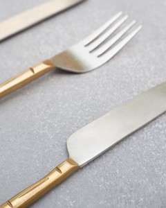 Ensemble de couteaux et fourchettes en métal de haute qualité pour restaurant et hôtel de mariage à prix de gros avec personnalisation - Product Image 3
