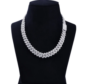 Collar de Plata de Ley con Dijes de Moissanita VVS1 Estilo Hip Hop, Pasa el Test de Diamantes, Cadena Cubana Zigzag Completamente Engastada - Product Image 1