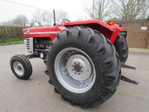 รถแทรกเตอร์ฟาร์ม Massey Ferguson 185 มีสินค้าในสต็อก / รถแทรกเตอร์มือสอง 75 แรงม้า ปี 2021 รุ่น MF185 เครื่องจักรกลการเกษตรสำหรับขาย - Product Image 2
