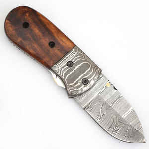 Cuchillo de bolsillo plegable de hoja de acero de Damasco personalizado hecho a mano cuchillos de exterior con mango de madera - Product Image 1