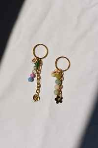 Porte-clés/breloque de sac avec pierre précieuse, céramique et perle de lave | Porte-clés coloré en perles de haute qualité et en acier inoxydable | - Product Image 2