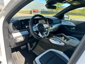MERCEDES-BENZ GLE53 4MATIC COUPE 2024 USADO, 5 Asientos, Interior de Cuero, Faros LED, Neumáticos R18, Aire Acondicionado Automático, Volante a la Izquierda, Diésel - Product Image 3