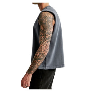 Concevez un gilet Stringer élégant Débardeur de gymnastique parfait pour unisexe Fabriqué pour la durabilité et le confort Idéal pour les amateurs de gymnastique - Product Image 4