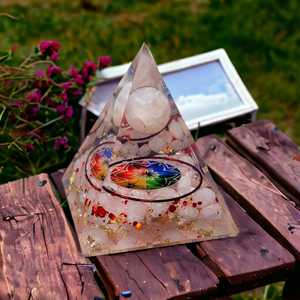 Orgonite Pyramide Cristaux Pierre Naturelle Orgone Générateur D'énergie Guérison Reiki Chakra Méditation Ornements Artisanat Bureau Décor - Product Image 4