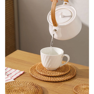 Plato de Bambú y Ratán Clásico Hecho a Mano, Ecológico y Sostenible, Decoración para Mesa de Hogar, para Café y Té, Hecho en Vietnam - Product Image 4