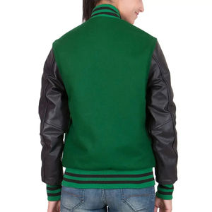 Chaquetas Varsity de Lona para Hombre de Invierno de Alta Calidad con Cuello Alto y Logotipo Frontal Personalizado OEM, Logotipo de Color Personalizado, Transpirables y con Diseño de Parches - Product Image 2