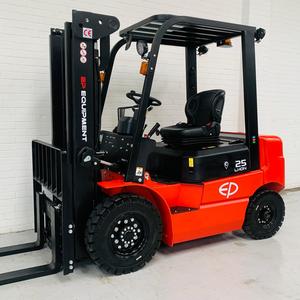 Montacargas Eléctrico de 3 Ruedas - Product Image 2