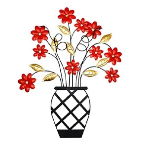 Arts muraux décoratifs en métal pour l'intérieur du salon avec des motifs floraux complexes et des détails vintage faits à la main - Product Image 1