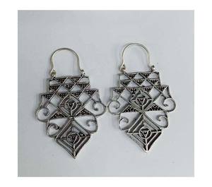 Boucles d'oreilles classiques en métal, mode, GC-ER-183, pour femmes, à offrir en cadeau. - Product Image 1