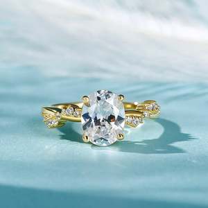 แหวนเงินสเตอร์ลิงทรงวงรีประดับเพชรโมอิสซาไนต์แบบเกลียว Jeulia - Product Image 4