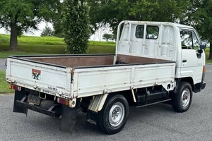 TOYOTA HI-ACE 4WD IMPECABLE, TRANSMISIÓN MANUAL DE 5 VELOCIDADES, LISTO PARA ENTREGA - Product Image 4