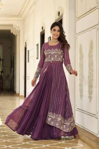 Beau choli indien et pakistanais traditionnel avec haussement d'épaules attaché et broderie lourde Lehenga pour mariages et fêtes - Product Image 3