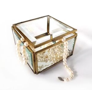 Boîte à bijoux en verre métallique antique artisanale de qualité supérieure avec ferronnerie détaillée pour la décoration intérieure - Product Image 6