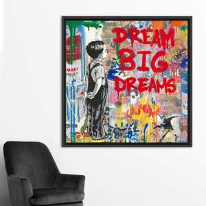 Impression sur toile moderne Dream Big Graffiti - Art mural élégant pour salon, encadré noir - Product Image 1