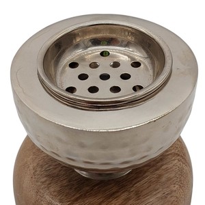 เตาเผาบาคูร์ฐานไม้ทันสมัย ฝาโลหะเงินลายตอก ที่ใส่ธูปอู๊ดแบบอาหรับ แบบพกพา ใช้ถ่าน สำหรับตะวันออกกลาง - Product Image 1