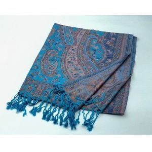 Sublimated Design <b>Women's</b> Stylish Autumn Wool <b>Shawl</b> Customized Printing Lightweight Breathable Daily Life Wear for Online Sale - Product Image 4