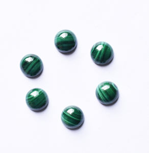 Cabochon rond en malachite naturelle de 12 mm Lot de pierres précieuses calibrées semi-précieuses vertes - Product Image 3