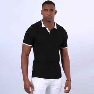 Chemise noire pour homme en tissu piqué Spandex/Polyester, anti-plis, avec poche imprimée, conception de logo personnalisée OEM - Product Image 1