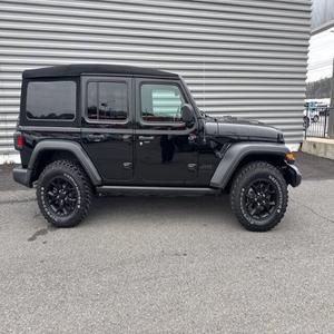 Jeep Wrangler 2023 en parfait état - Product Image 2