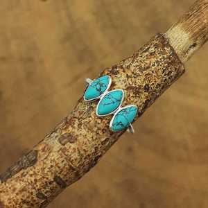 Bague fine en argent sterling 925 faite à la main pour mariages fêtes décontractées pierre précieuse turquoise Triple lunette forme marquise pour - Product Image 1
