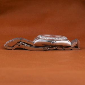 Montre de qualité supérieure, entièrement sertie de diamants, personnalisée avec un cadran rouge clair, montre de style hip-hop, diamants moissanite, montre-bracelet - Product Image 4