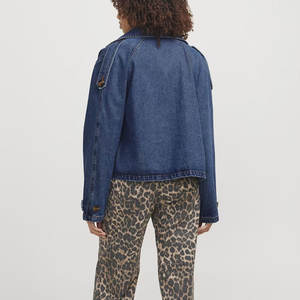 แจ็กเก็ตผ้ายีนส์สำหรับผู้หญิงมีแบรนด์สำหรับป้ายที่กำหนดเองและคำสั่งซื้อยี่ห้อส่วนตัว - Product Image 4