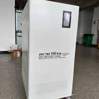 Stabilisateur de tension triphasé SVC/TNS-100KVA entièrement en cuivre pour ligne de production pharmaceutique
