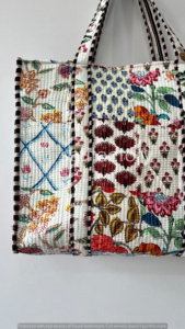 Bolso de mano acolchado bohemio blanco sostenible ecológico hecho a mano de algodón de retazos para compras en la playa - Product Image 3