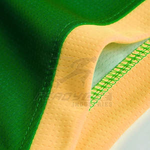 Vêtements de sport respirants de haute qualité pour hommes, ensemble d'uniformes de basket-ball de couleur personnalisée pour les sports d'été - Product Image 4