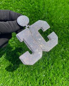 Plata de Ley 925 Moissanite Diamond Hip Hop Rapper Style Ice Out Declaración Inicial Charm JC Letter Colgante a precio al por mayor - Product Image 3