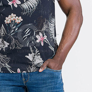 Sublimación Impresión Manga corta Hombres Sublimación Camiseta Fabricación de fábrica Diseño personalizado - Product Image 6