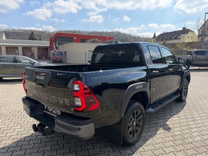 Toyota Hilux Diesel Turbo Automatic SUV Euro II Emission Leather Seats Sunroof LED Headlights Rear Camera <4L Engine <b>TPMS</b> - Product Image 3