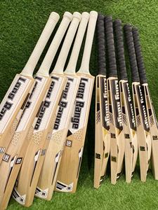 Bates de Críquet de Madera de Sauce Inglés de Alto Rendimiento, Listos para Jugar, Mango Flexible, Hechos en Pakistán - Product Image 3