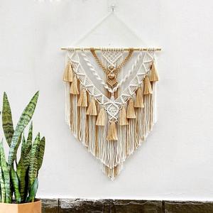 Art mural en macramé avec motif de feuilles et cordon naturel pour décoration intérieure et cadeau écologique - Product Image 4