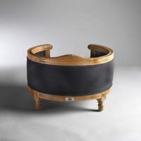 Lit pour animaux de compagnie de luxe en bois massif moderne Jacques Kay