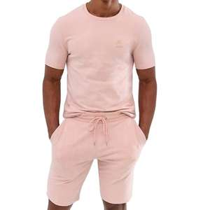 Ensemble de sport respirant deux pièces pour homme, t-shirt à manches courtes et short, style urbain, motif 3D, personnalisable en gros - Product Image 1