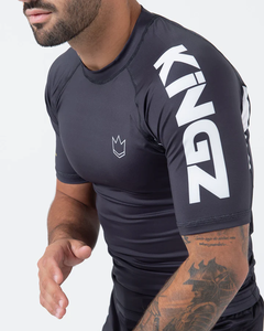Rash Guard para hombre de último estilo con mangas cortas y diseño elástico Ropa de fitness y lucha libre Venta en línea con servicio OEM - Product Image 6