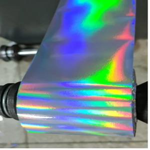 Nouveau produit fabriqué en usine, autocollant adhésif anti-contrefaçon imprimable en PET, film de laminage thermique holographique pour commandes personnalisées - Product Image 3