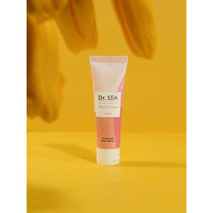 Crème pour les mains Dr. Sea 50 ml Karité pour tous types de peau - Product Image 1