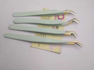 Pinzas de extensión de pestañas con punta de fibra de acero inoxidable, puntas chapadas en oro recubiertas de Color, volumen antimagnético semicurvo Curvo - Product Image 4