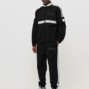 Chaqueta Cortavientos Deportiva, Conjunto Deportivo para Hombre, Chaqueta Cortavientos Ligera Personalizada con Capucha, Logotipo Impreso en Color Personalizado - Product Image 1