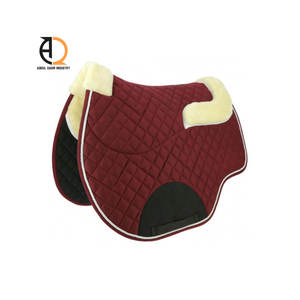 Selle de saut d'obstacles équestre en tissu satiné personnalisé - Product Image 2