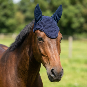 Velo de ganchillo azul marino para moscas de caballo con orejeras a juego, gorro ecuestre clásico hecho a mano, acolchado suave, cómodo y de alta calidad para equitación. - Product Image 2