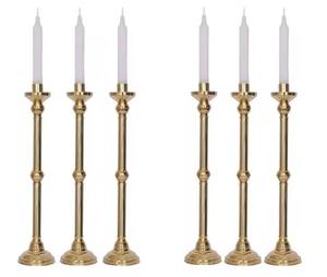 Magnifique bougeoir en métal argenté à motifs floraux, servant de base robuste qui assure à vos bougies une combustion sûre et stable. - Product Image 3