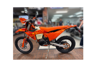 Nouveau 2025 KTM 500 EXC-F SIX JOURS Prêt à Expédier - Product Image 3