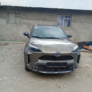 Venta caliente para Toyota Yaris Hybrid Cars Asientos de cuero de dirección derecha con cámara trasera Coches usados a la venta - Product Image 5