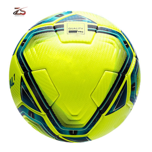 Balones de entrenamiento de fútbol de tamaño 5 personalizados oficiales hechos en Pakistán - Product Image 1