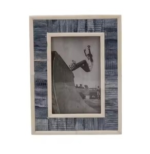 Cadre photo en bois de haute qualité, incrustations artisanales - Product Image 4